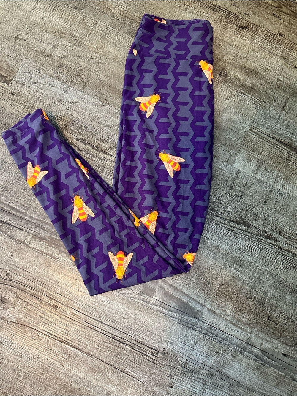 LuLaRoe OS Leggings | Purple Bumble Bee Chevron NWOT